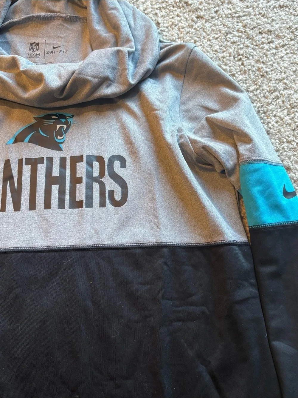 Nike Carolina Panthers Turtleneck Long Sleeve Dri Fit Shirt Top Medium Football